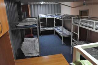 Хостелы Hostel 24 Алматы Кровать в общем 8-местном номере для мужчин и женщин-2