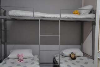 Хостелы Hostel 24 Алматы Кровать в общем 3-местном номере для мужчин и женщин-8